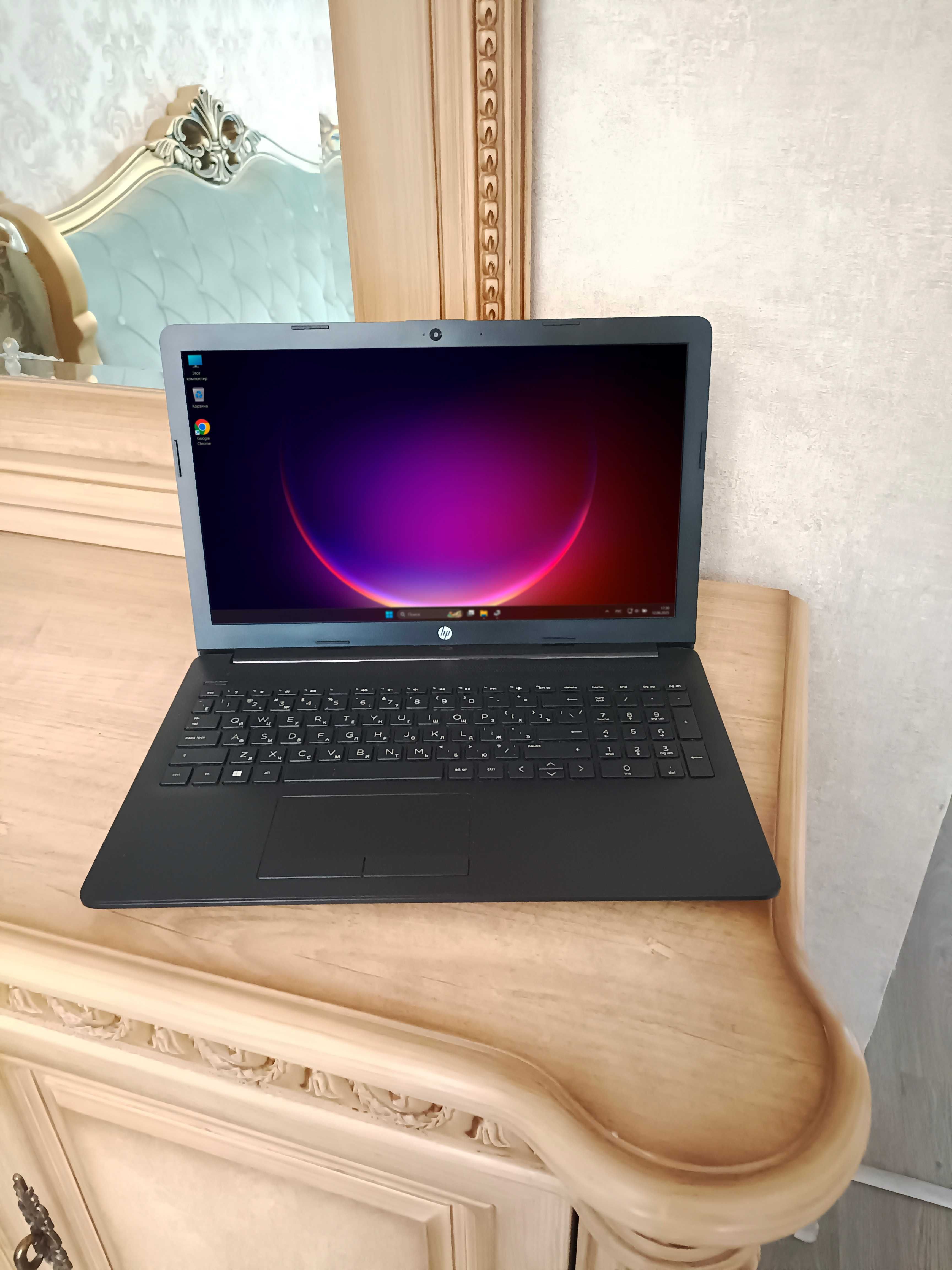 HP 15-db1087. Windows 11. SSD. Батарейка держит