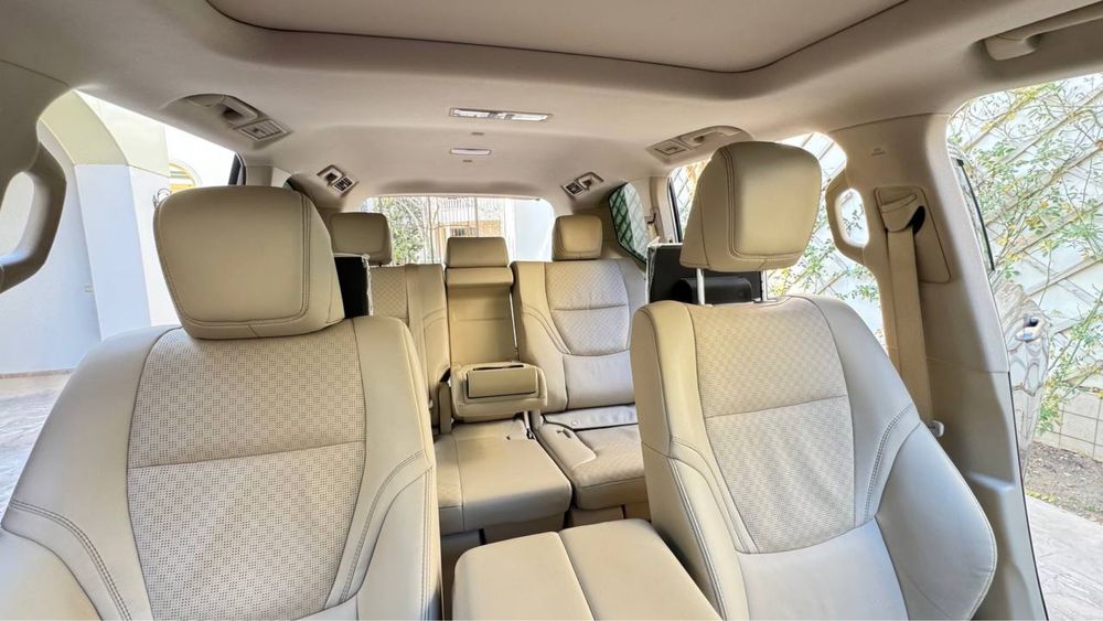 Toyota land cruiser 300