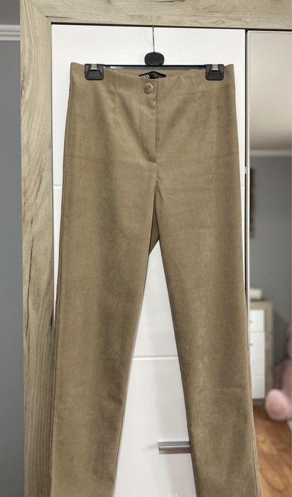 Pantaloni zara noi