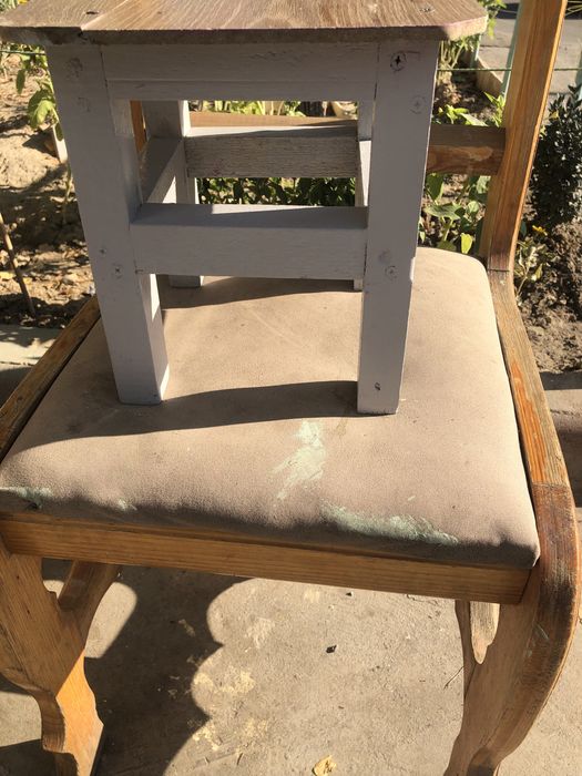 Стульчик детский деревянный