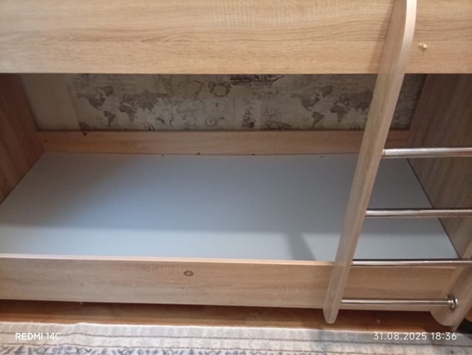 Отдам даром двухярусную кровать в хорошем состоянии