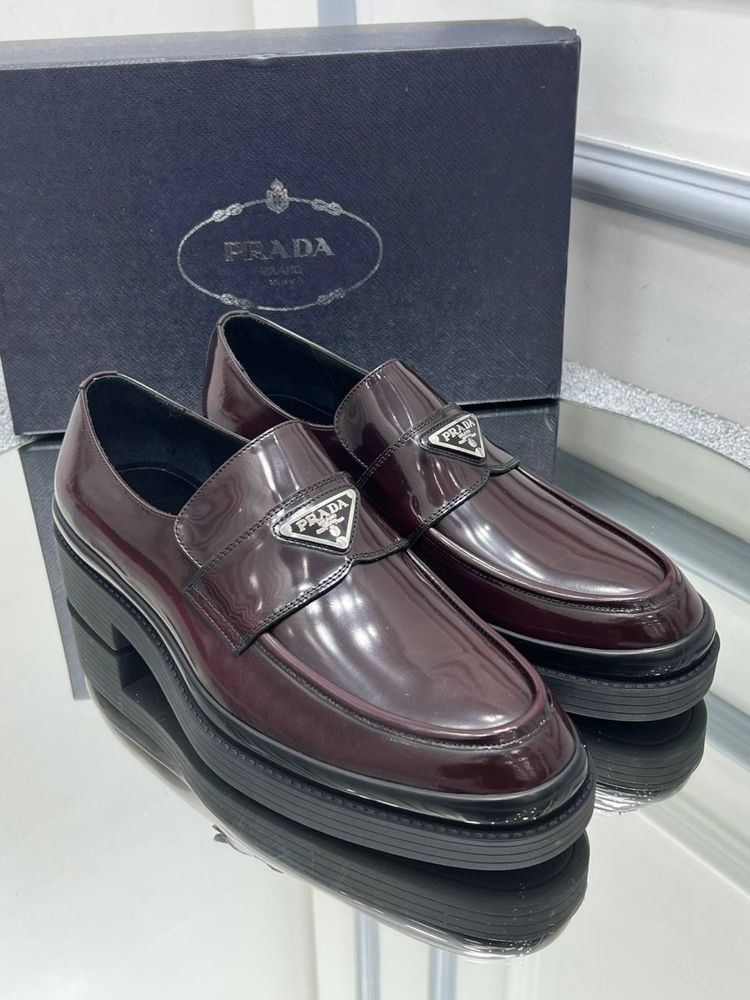 pantofi eleganți bărbați Prada