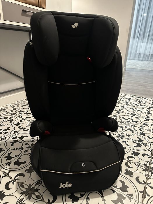 Продам автокресло Joie!