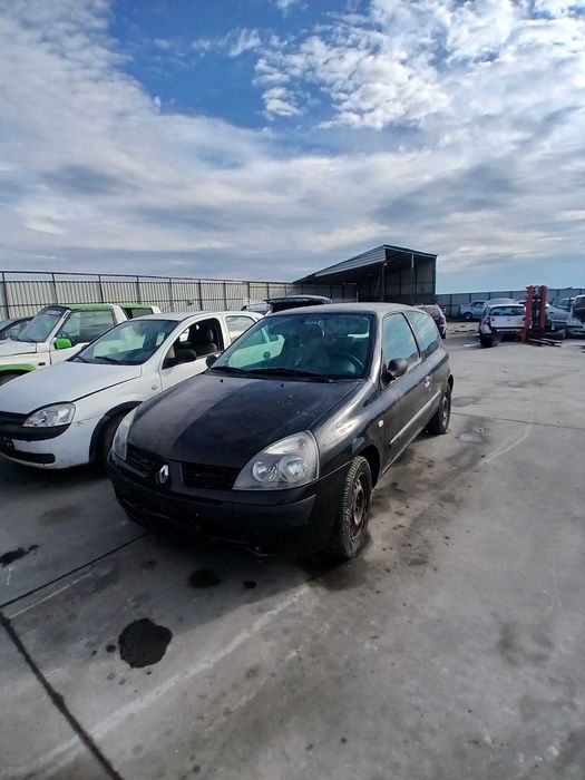 Dezmembram Renault Clio