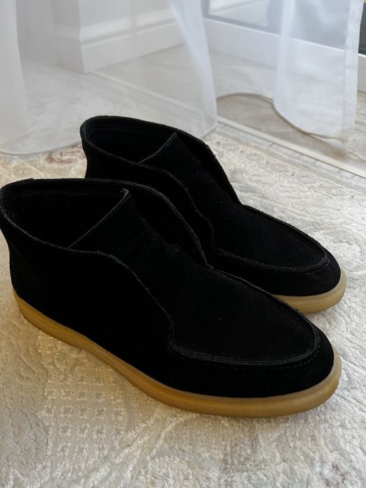 Лоферы зимние замшевые