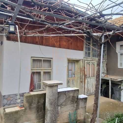 Продава се Къща в Разград, Промишлена зона - Запад - 98 кв.м за 677 €/кв.м - Снимка #10