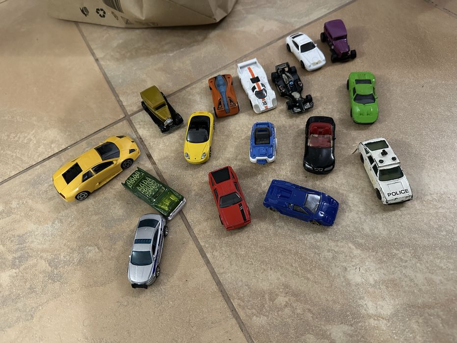 Lot machete 1/24 , 1/64