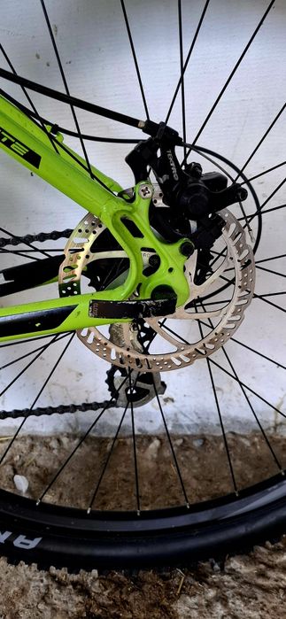 Bicicleta de vânzare