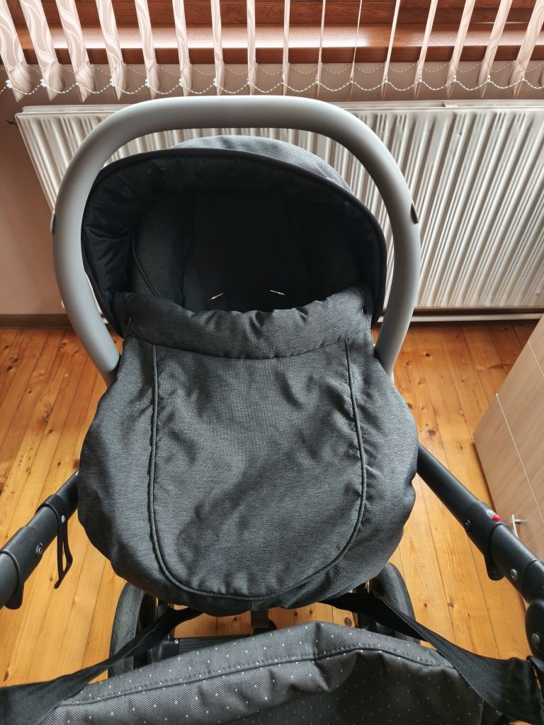 Бебешка количка Roan Bloom 3в1