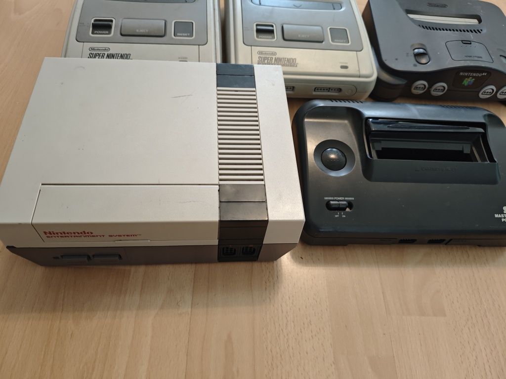 ЛОТ ретро конзоли NES SNES N64 SEGA Master system
