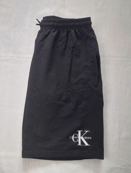 Къси панталони Calvin Klein