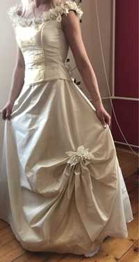 Официална / сватбена / бална рокля в нежен златист цвят
