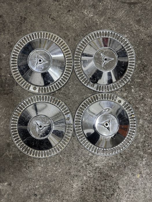 Retro kalpak R13 sotiladi