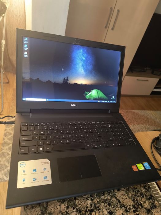 Laptop Dell  Inspiron 15