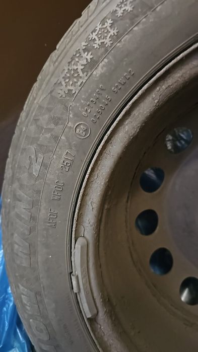 Vand set  Jenti cu cauciucuri de iarna