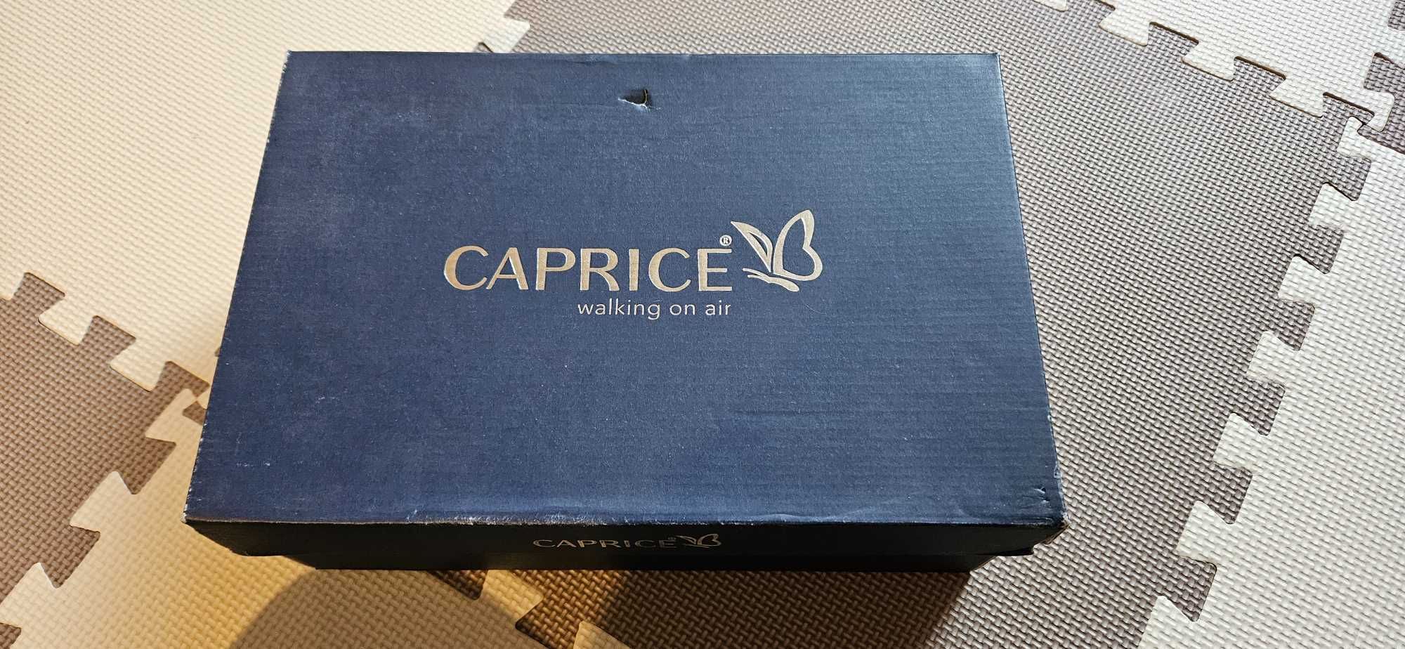 Бели Сникърси Caprice 39 номер