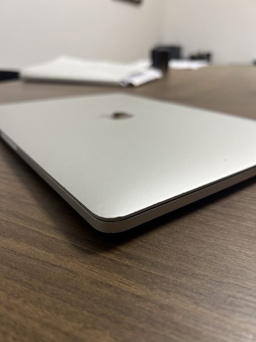 PENTRU PIESE! Macbook Pro 2020 M1 13 inch