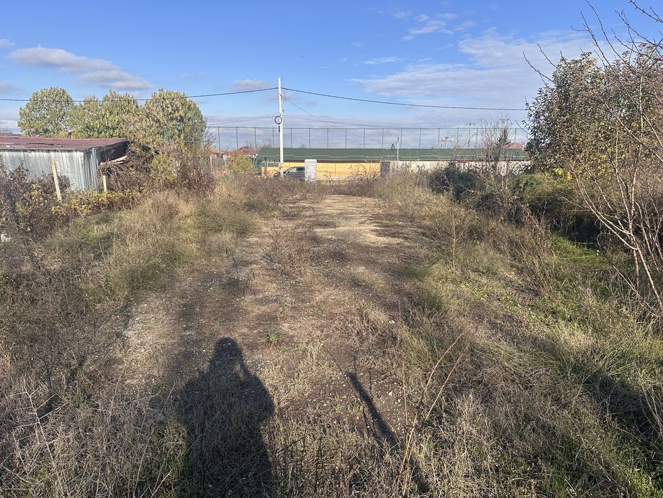 Vand Teren intravilan in Nanov