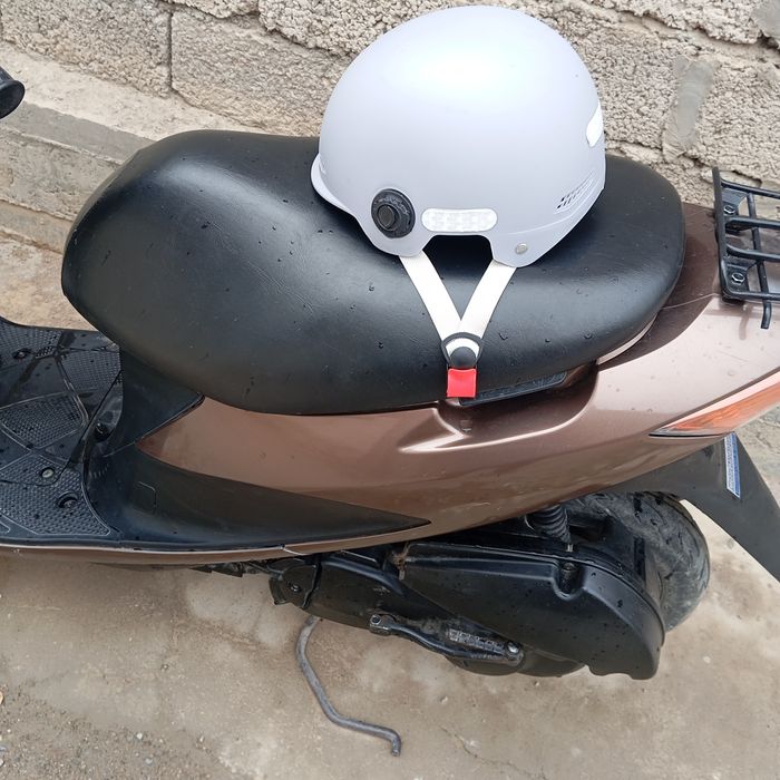 Продается надежный скутер Suzuki address v50 Япония инжектор