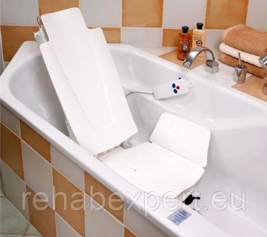 Стул для купания инвалидов в ванной