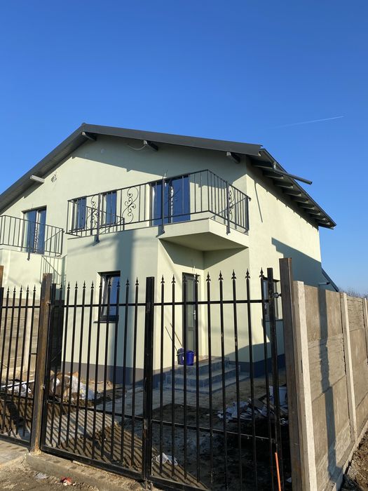 Duplex de vanzare in Bucovat