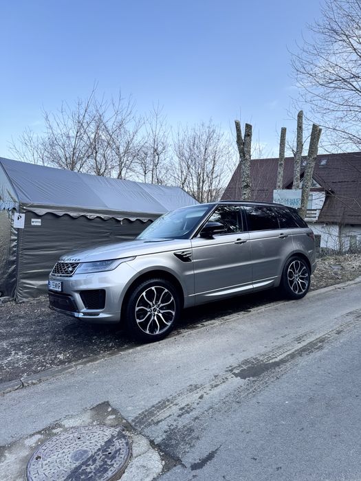 Range Rover Sport P400e plug-in 404cp