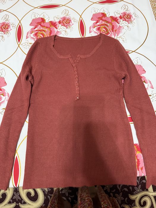 Кофта лонгслив сатылады 46р (жаңа)