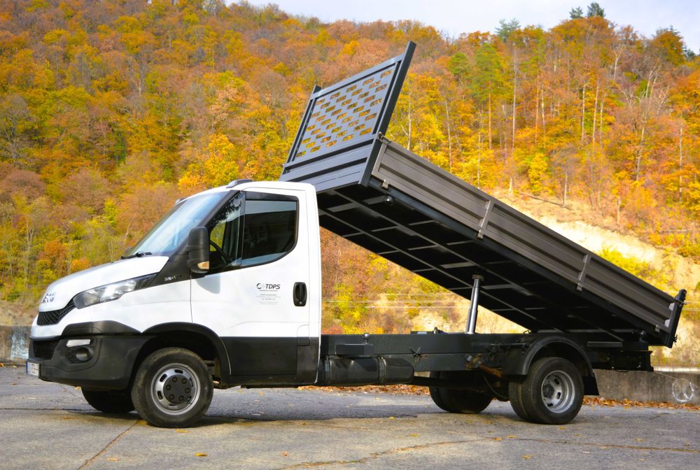 Iveco Daily 2015 basculabil pe 3 parti