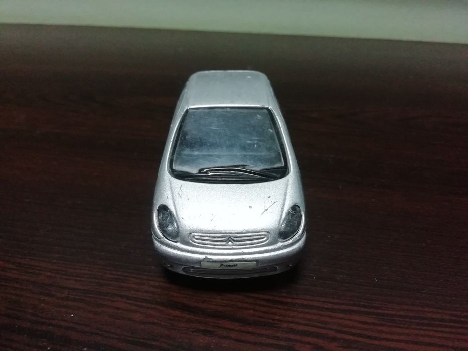 Maisto Citroen Xsara Picasso количка 1/43 Ситроен Ксара Пикасо