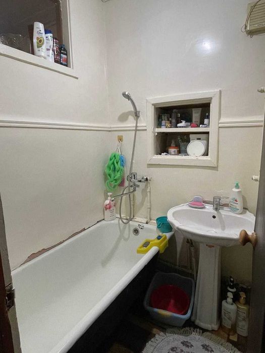 Квартира 3 комнатная 3 этаж Ц4 Кафе Бухара Можно в Ипотеку