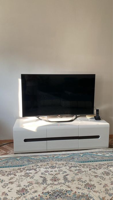 Продам Телевизор LG