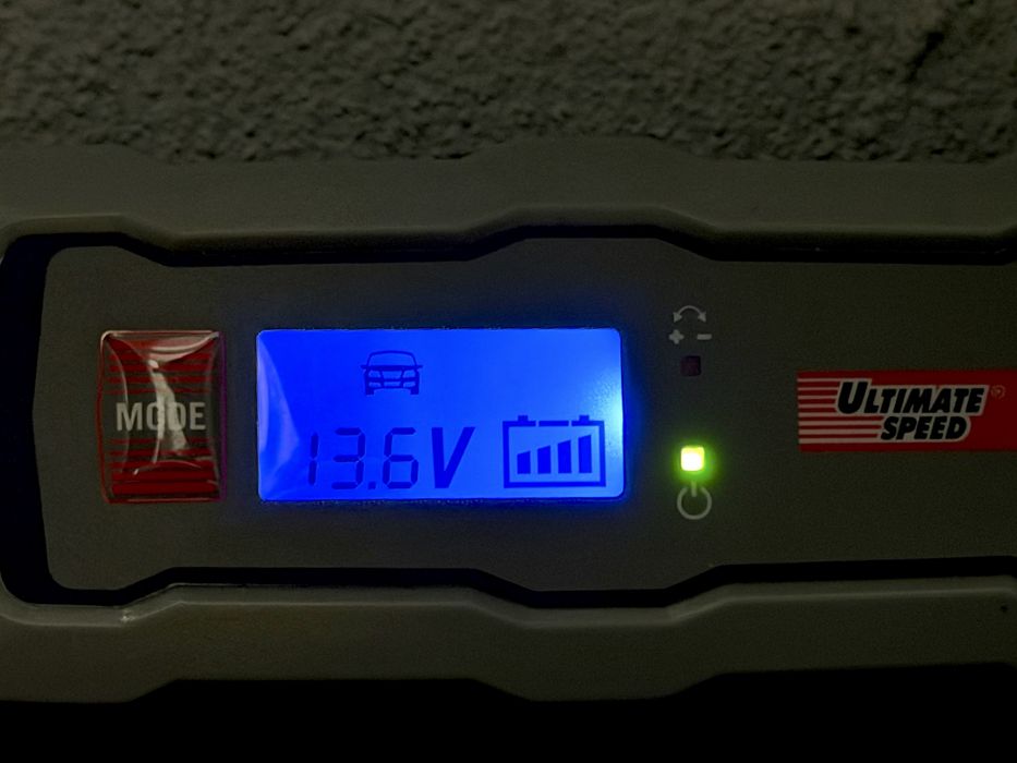 Продавам 2 работещи акумулатора - цената е за двата заедно