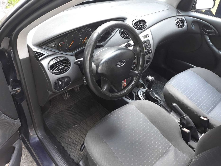 Ford focus (2004)