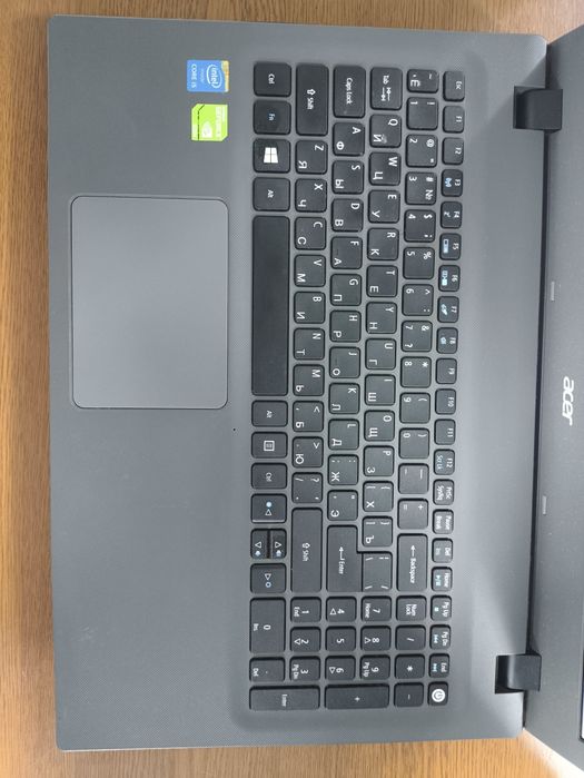 Продам ноутбук Acer N15Q1 (как новый)