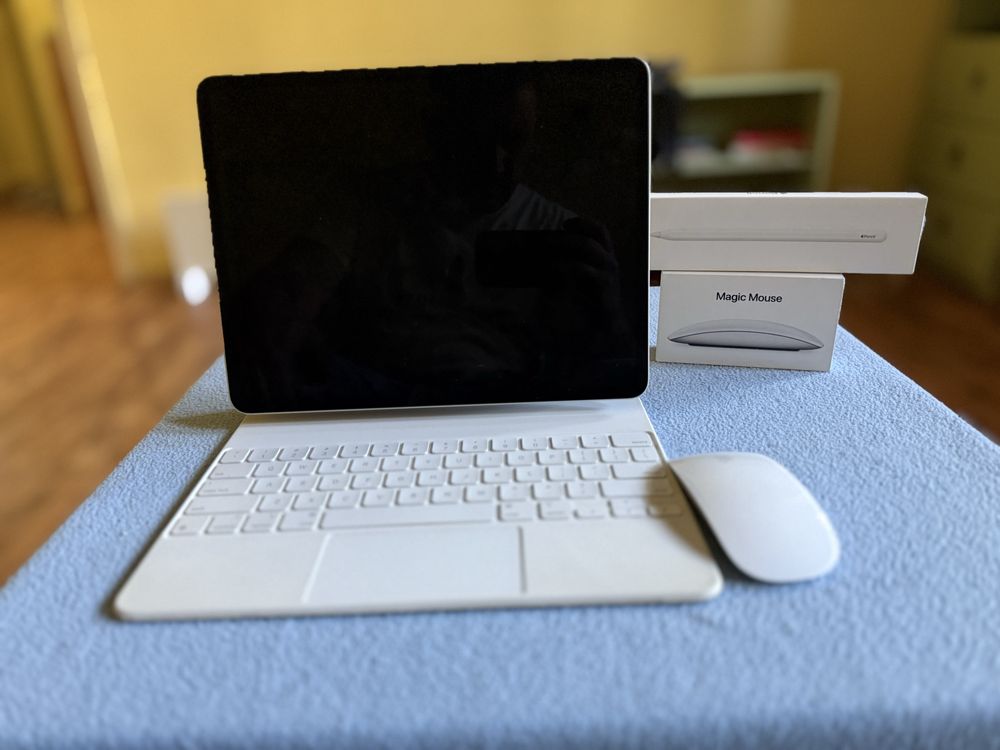 ipad pro 12.9 + keyboard + mouse + pen