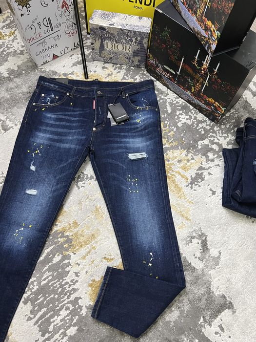 Blugi DSQUARED-Poze reale 100% Calitate superioara