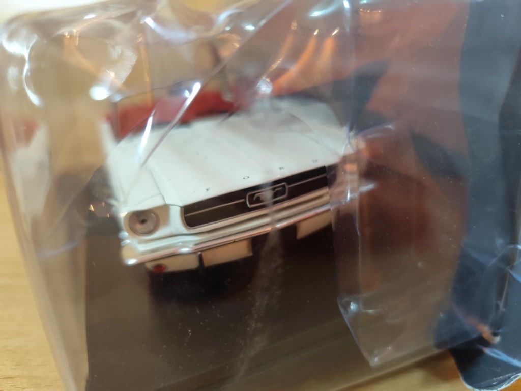 Ford Mustang Convertible 1965 Model Macheta Auto 1/24