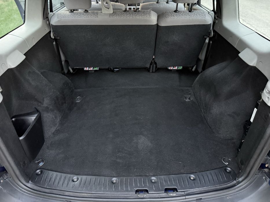 Dacia Logan Mcv 1.6 16v • Benzina •