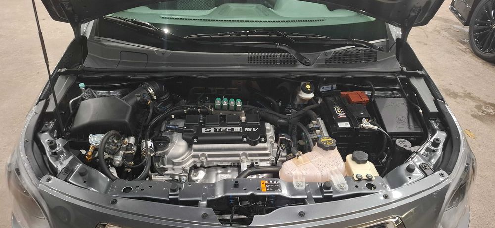 Cobalt 2025 Midnight Sotiladi