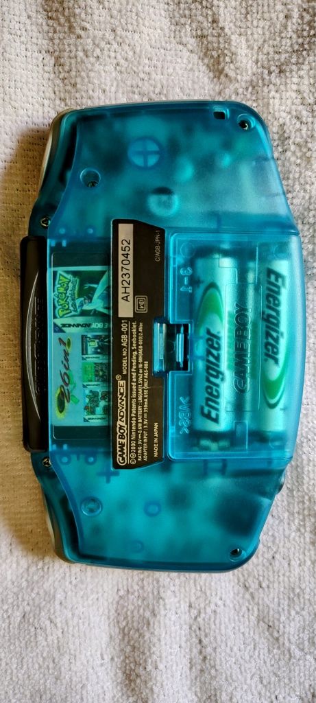 Gameboy albastru sau verde