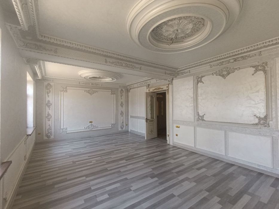 Сампи, Юнусабад! Продаётся Евродом 5,5 соток 5 комнат