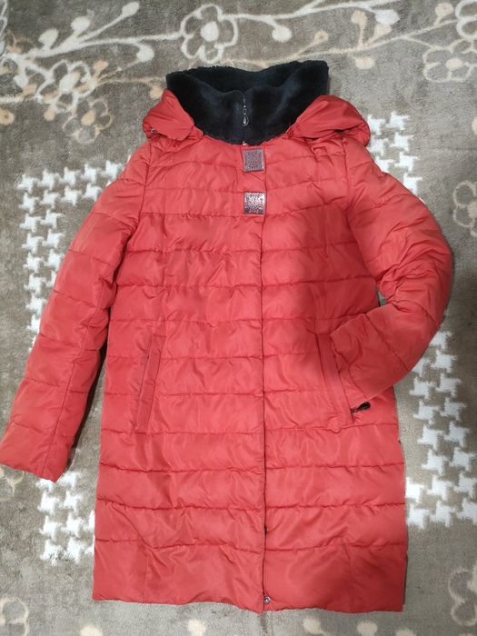 Продаю куртку в отличном состоянии