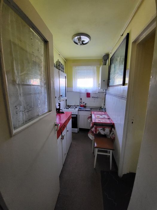 Vand apartament 3 camere