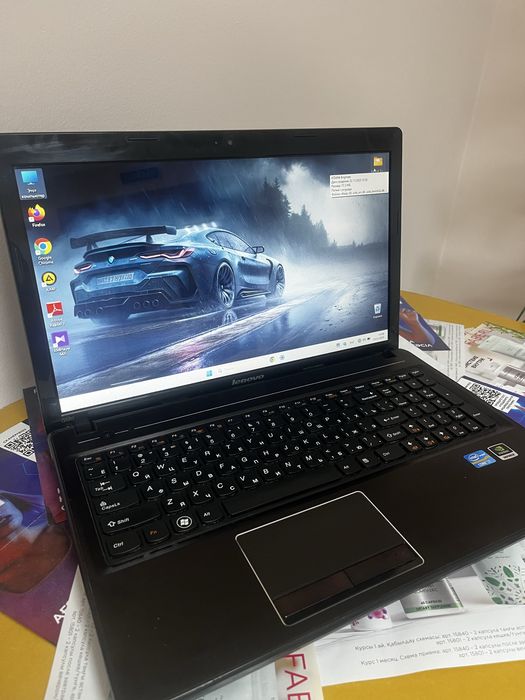 Ноутбук Lenovo i7 в отличном состоянии!