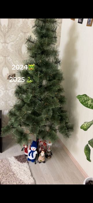 Елка искуственная