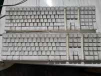 2 броя клавиатури на Apple a1048