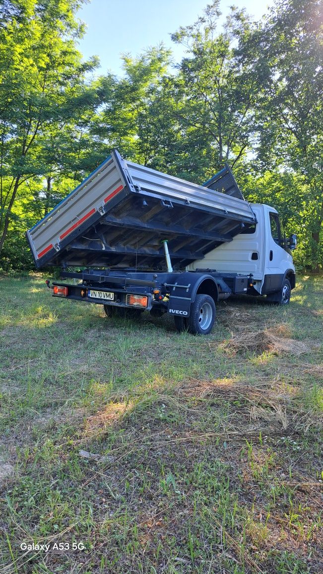 Vând iveco daily basculabil