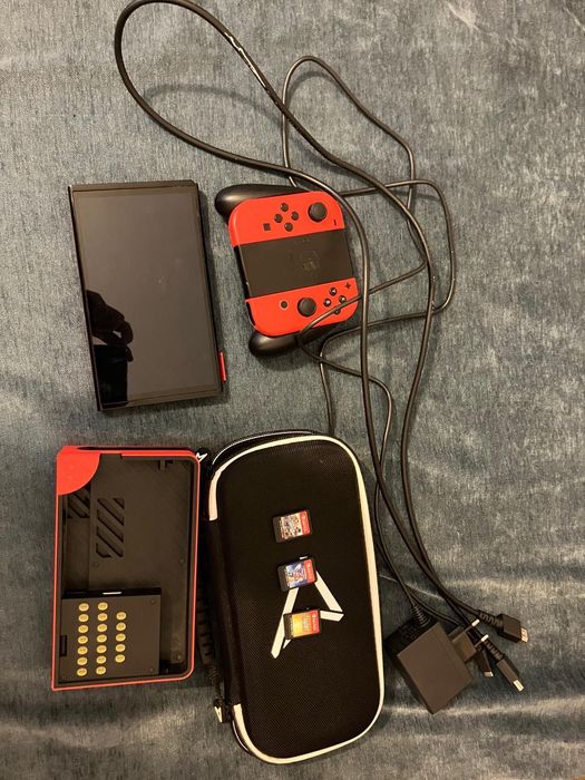 Nintendo oled rosu