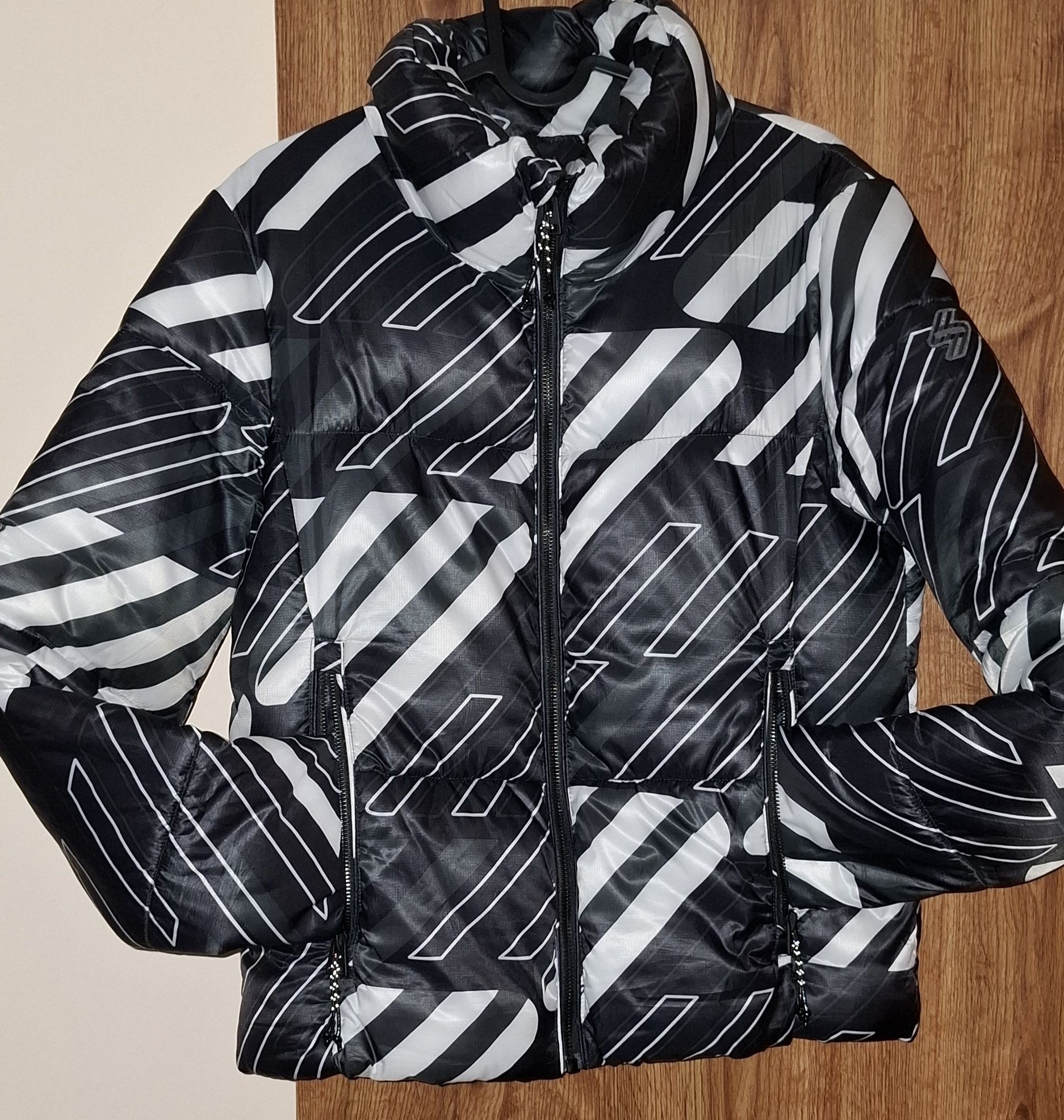 Superdry дамско зимно яке