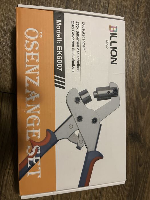 Set pt capse si inele gen prelata.